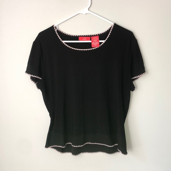 Oscar de la Renta Tops - Oscar De La Renta embroidered black white keyhole short sleeve top